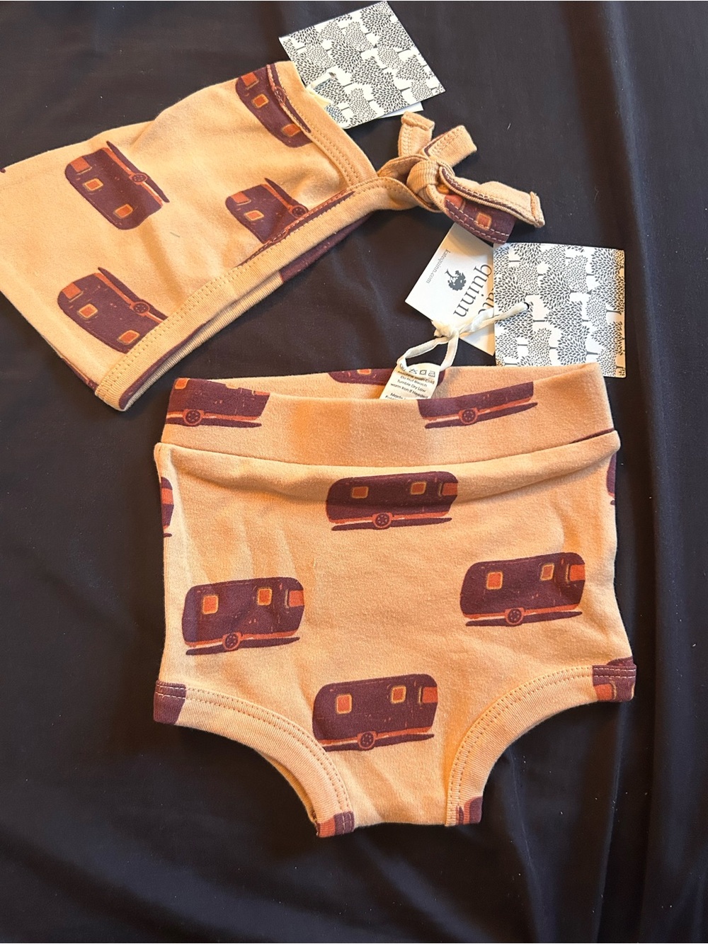 Kate Quinn Kids retro camper Print Peach Bloomer & elf hat Set